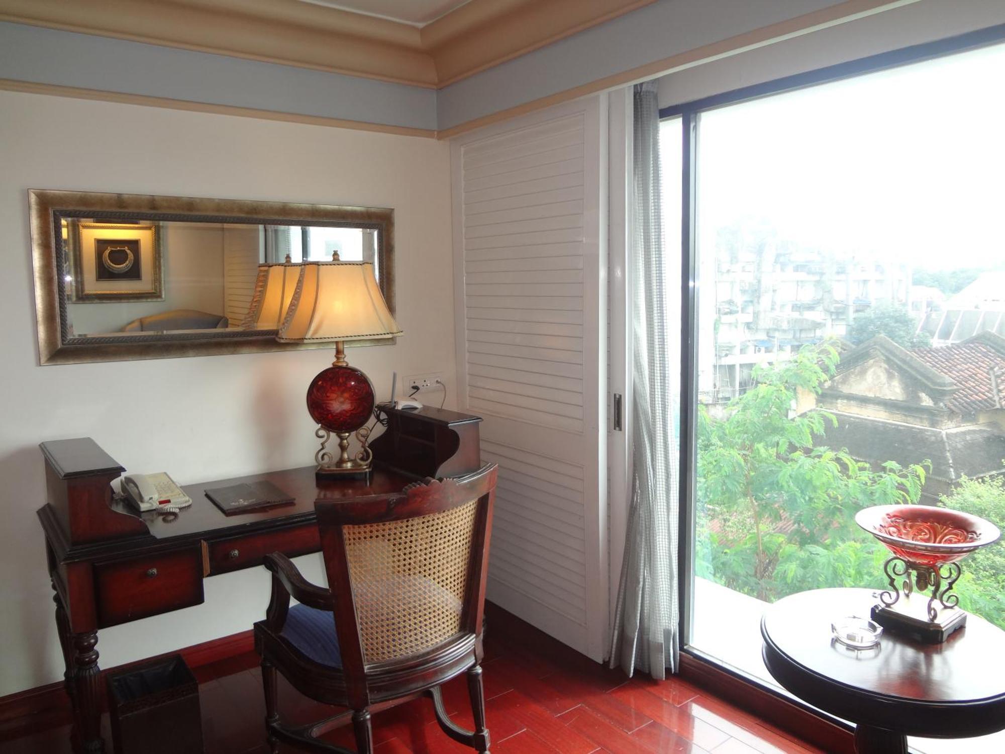 Hotel Tuli Imperial à Nagpur Extérieur photo