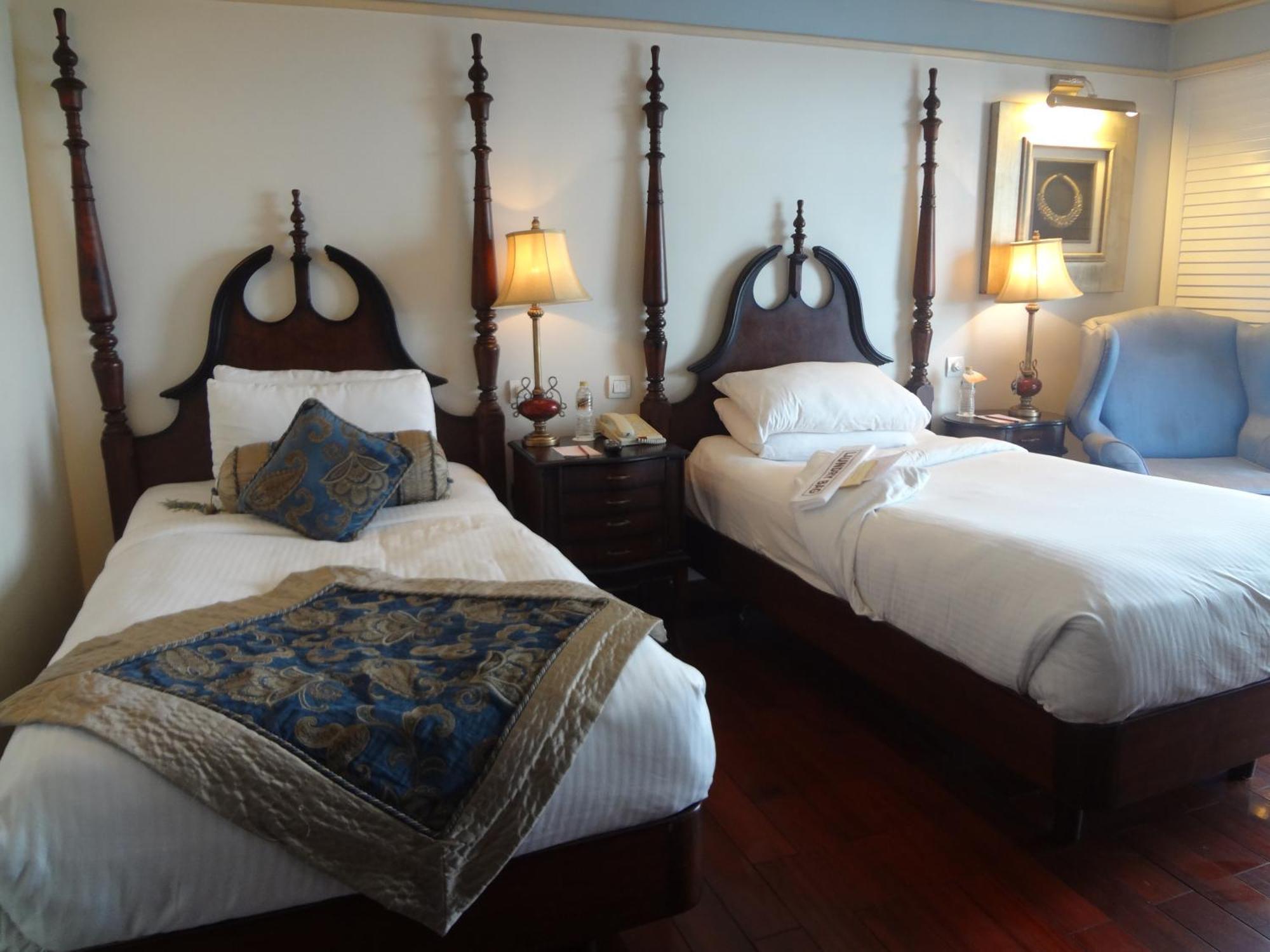 Hotel Tuli Imperial à Nagpur Extérieur photo
