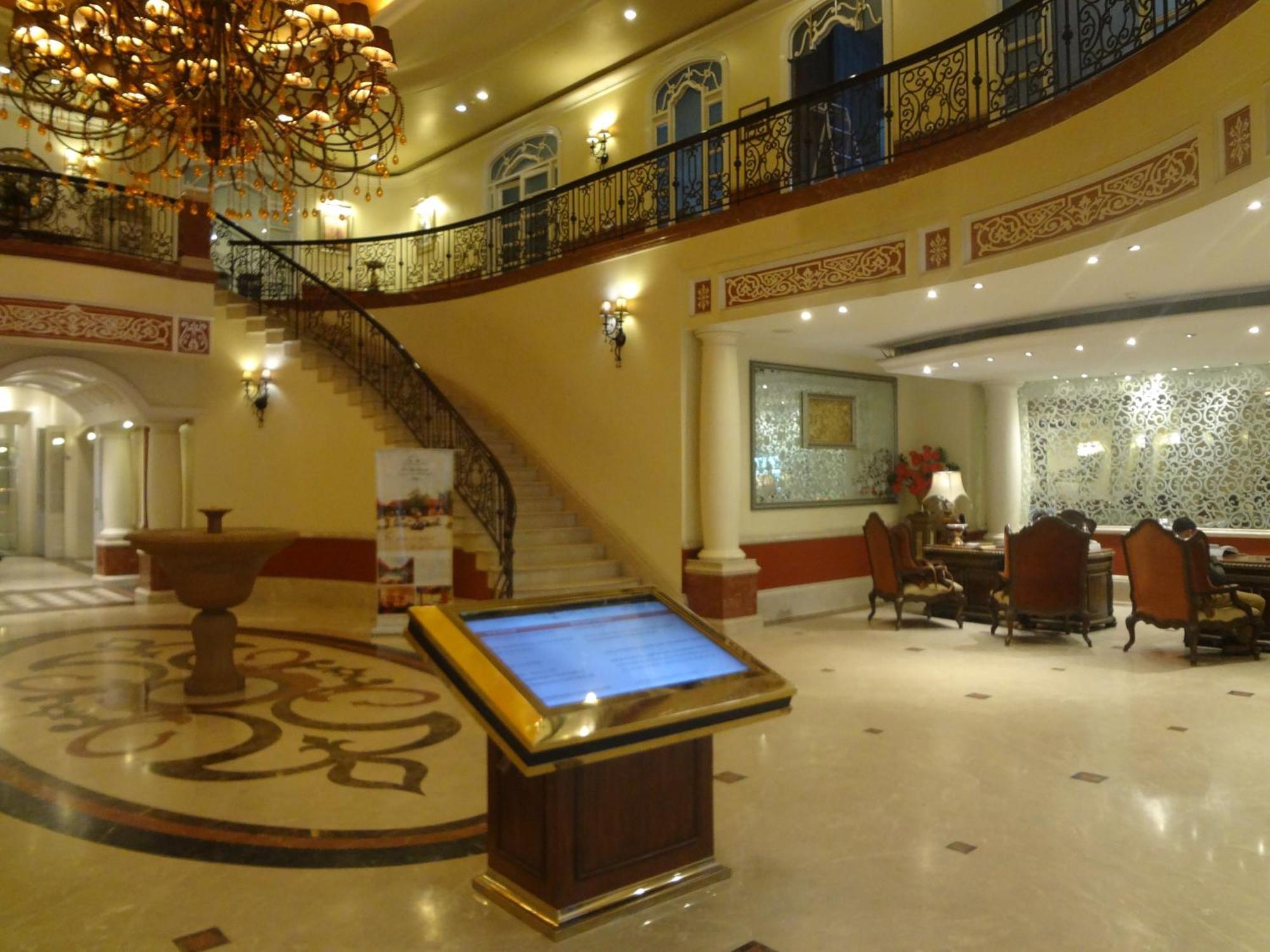 Hotel Tuli Imperial à Nagpur Extérieur photo