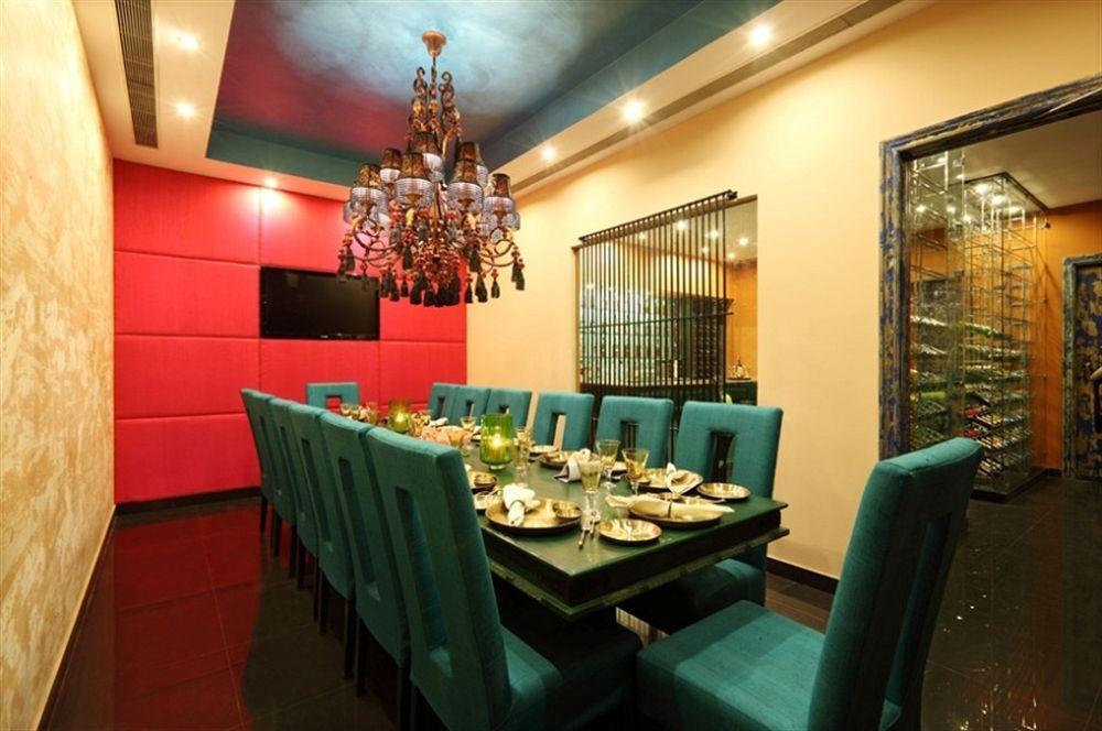 Hotel Tuli Imperial à Nagpur Extérieur photo