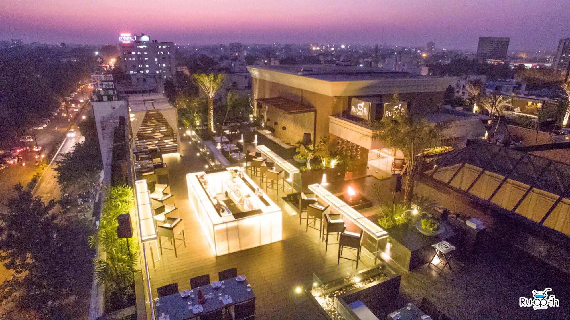 Hotel Tuli Imperial à Nagpur Extérieur photo
